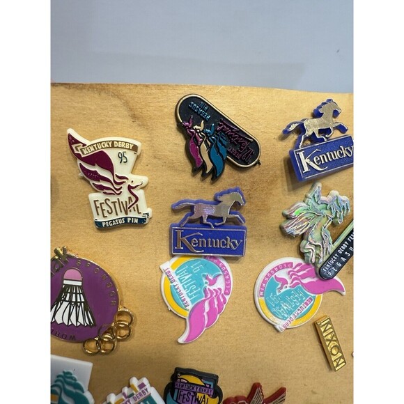 Vtg Kentucky Derby Festival Pegasus Pins Interchangeable Trio Pendants Lot 21 - Picture 5 of 9